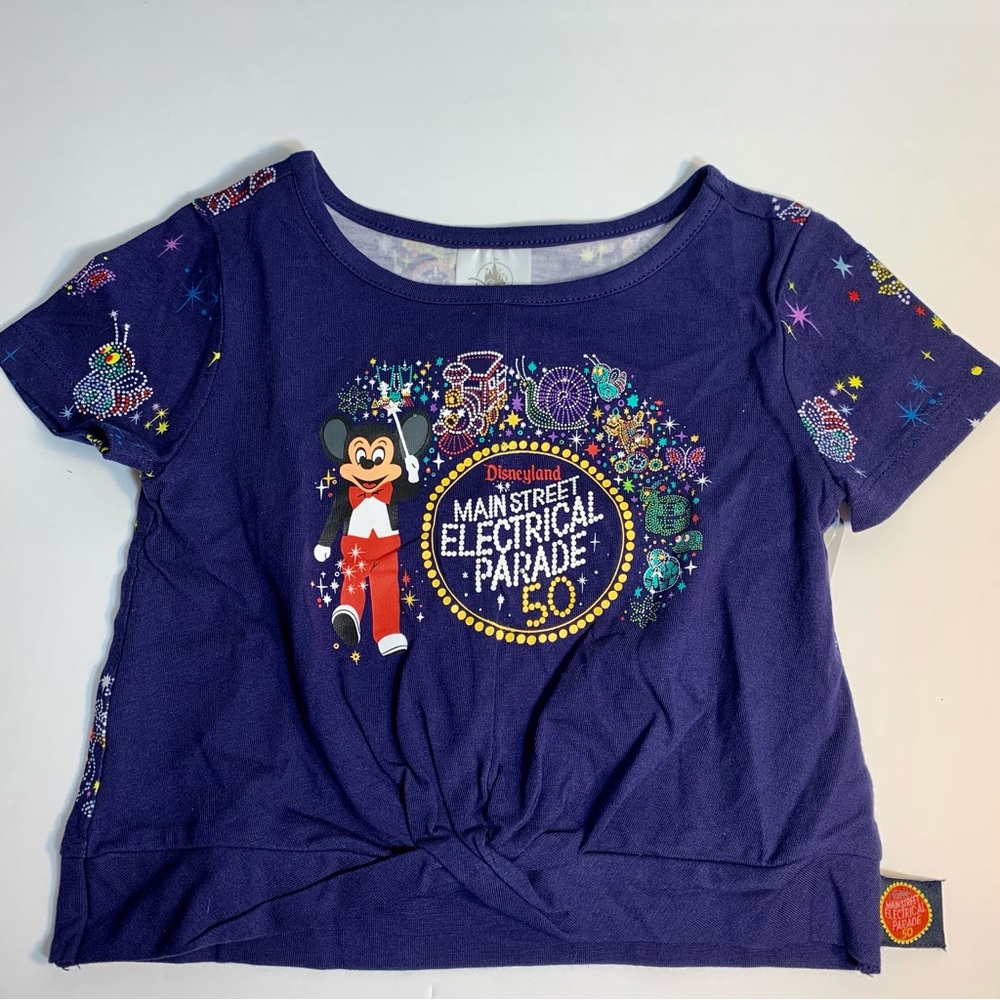 NWT. Adorable girls size 4 top t-shirt of The Main Street Electrical Parade